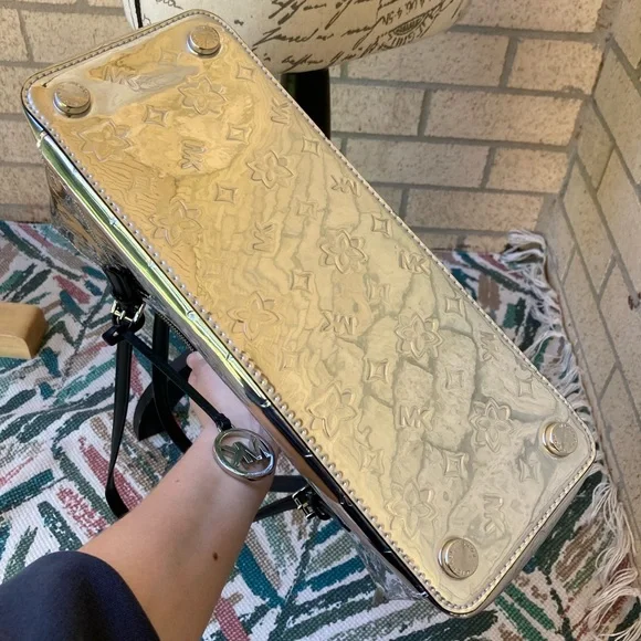 Michael Kors Metallic Silver Monogram Mirror Zipper Top Ciara Tote Bag Purse - Picture 14 of 17